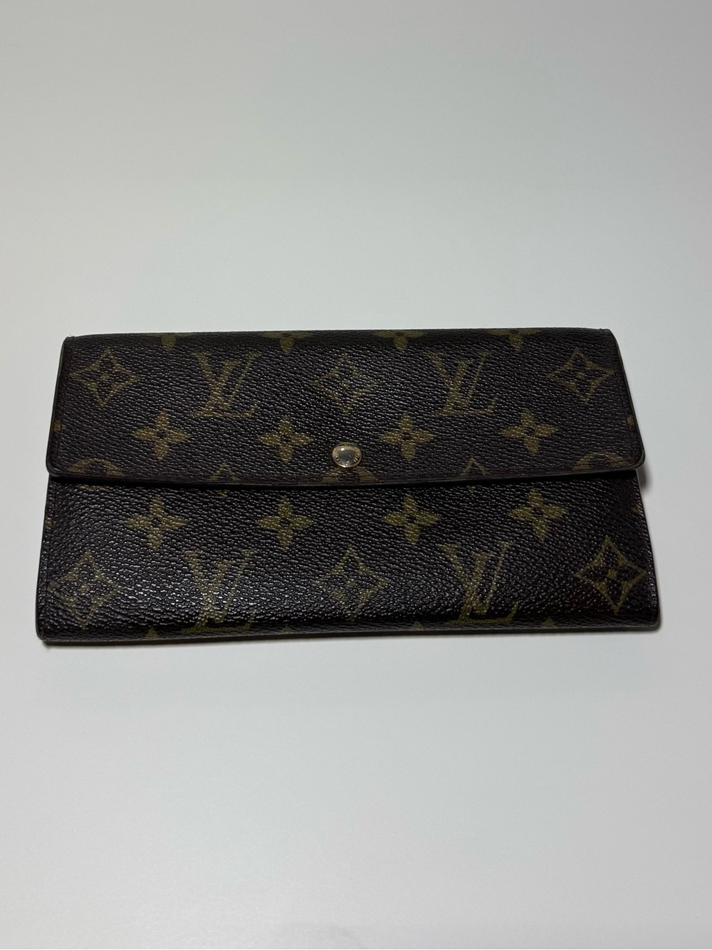 Louis Vuitton Monogram Sarah Wallet